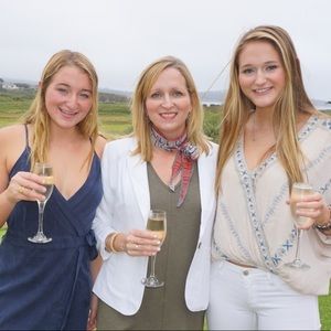 Meet your Posher, Julie